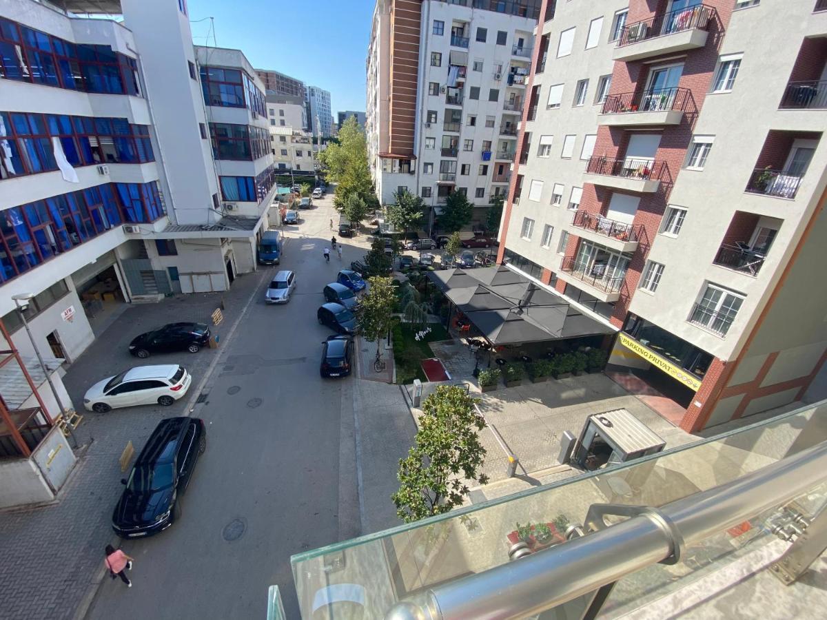 Lovely Apartment Tirana Exteriör bild